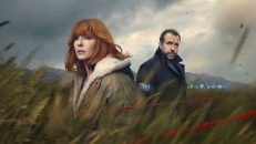 Under Salt Marsh 1.Sezon 1.Bölüm izle